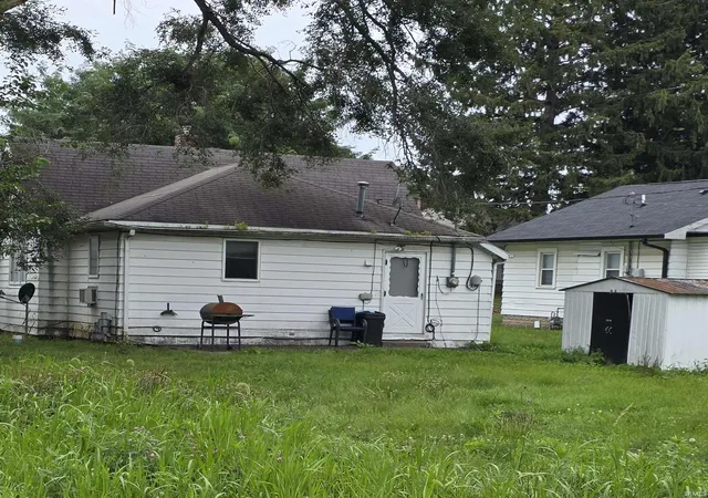 Photo 2 of Manufactured home for sale at 1042 S Indiana Ave, Kokomo, IN 46902 | MLS# 202632521 | Listing updated on 2026-08-11