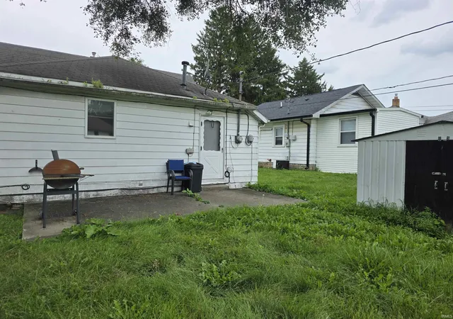 Photo 3 of Manufactured home for sale at 1042 S Indiana Ave, Kokomo, IN 46902 | MLS# 202632521 | Listing updated on 2026-08-11