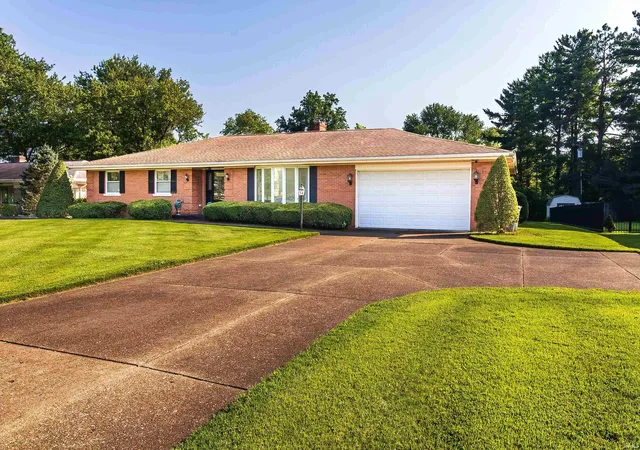 Photo 2 of Manufactured home for sale at 6841 Newburgh Rd, Evansville, IN 47715 | MLS# 202632531 | Listing updated on 2026-08-11