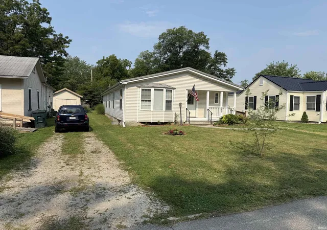 Photo 3 of Manufactured home for sale at 2413 N Milton St, Muncie, IN 47303 | MLS# 202632549 | Listing updated on 2026-09-15