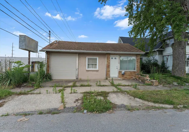 Photo 1 of Manufactured home for sale at 113 W Fairview Ave, South Bend, IN 46614 | MLS# 202632555 | Listing updated on 2026-09-02