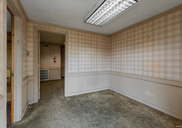 Photo 3 of Manufactured home for sale at 113 W Fairview Ave, South Bend, IN 46614 | MLS# 202632555 | Listing updated on 2026-09-02