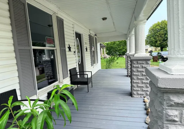 Photo 3 of Manufactured home for sale at 105 S Broad St, Mooreland, IN 47360 | MLS# 202632562 | Listing updated on 2026-08-11