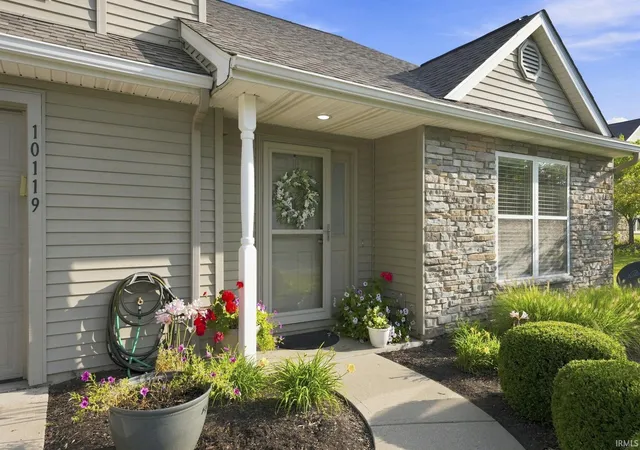 Photo 1 of Condo for sale at 10119 Oak Trl Rd, Fort Wayne, IN 46825 | MLS# 202632565 | Listing updated on 2026-09-17