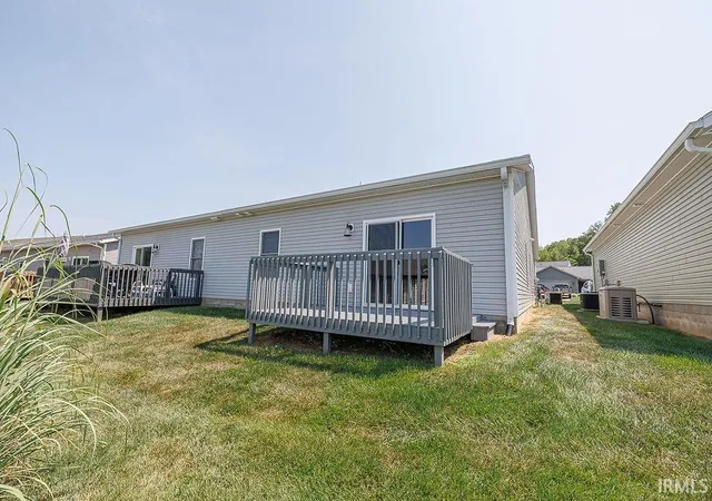 Photo 3 of Condo for sale at 564 S Fieldstone Blvd, Bloomington, IN 47403 | MLS# 202632580 | Listing updated on 2026-08-11