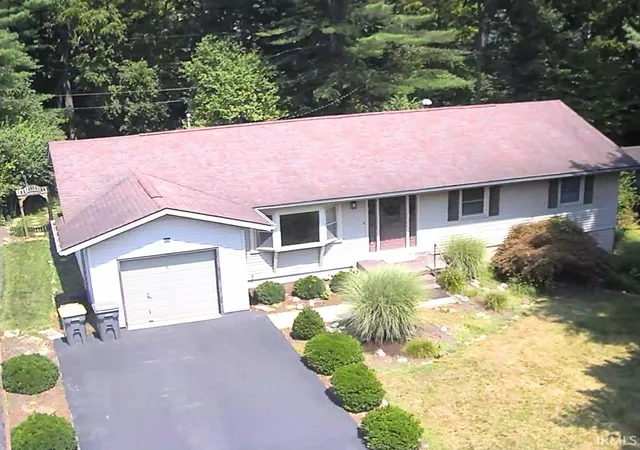 Photo 2 of Manufactured home for sale at 1517 E Elliston Dr, Bloomington, IN 47401 | MLS# 202632595 | Listing updated on 2026-09-21