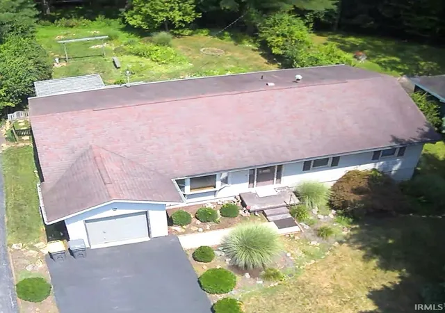 Photo 4 of Manufactured home for sale at 1517 E Elliston Dr, Bloomington, IN 47401 | MLS# 202632595 | Listing updated on 2026-09-21