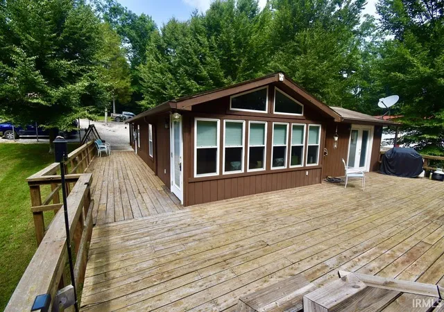 Photo 3 of Manufactured home for sale at 1904 N Woodland Lakes Dr, English, IN 47118 | MLS# 202632600 | Listing updated on 2026-08-19