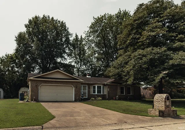Photo 2 of Manufactured home for sale at 2541 Malibu Dr, Evansville, IN 47725 | MLS# 202632605 | Listing updated on 2026-09-02