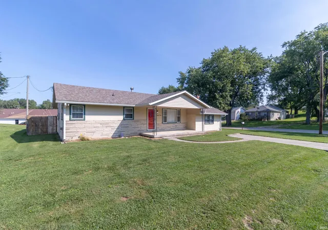 Photo 2 of Sale Pending at 1405 Criswell St, New Castle, IN 47362 | MLS# 202632616 | Listing updated on 2026-09-08