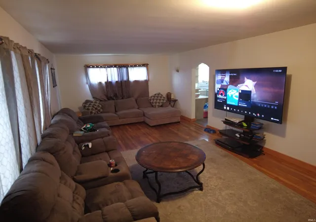 Photo 2 of Manufactured home for sale at 117 Edgewood Dr, Bedford, IN 47421 | MLS# 202632624 | Listing updated on 2026-08-29