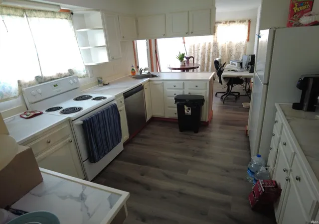 Photo 4 of Manufactured home for sale at 117 Edgewood Dr, Bedford, IN 47421 | MLS# 202632624 | Listing updated on 2026-08-29