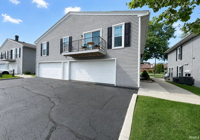 Photo 1 of Condo for sale at 5026 Woodmark Dr, Fort Wayne, IN 46815 | MLS# 202632629 | Listing updated on 2026-10-02