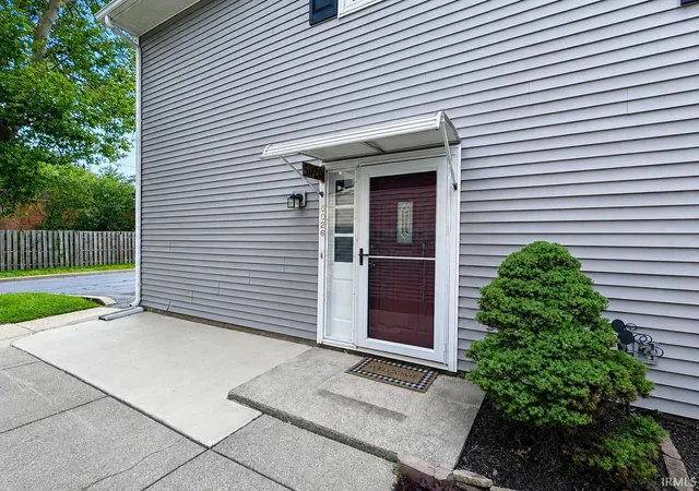 Photo 3 of Condo for sale at 5026 Woodmark Dr, Fort Wayne, IN 46815 | MLS# 202632629 | Listing updated on 2026-10-02