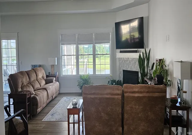 Photo 4 of Manufactured home for sale at 808 Spyglass Hl Dr, Bedford, IN 47421 | MLS# 202632649 | Listing updated on 2026-09-14
