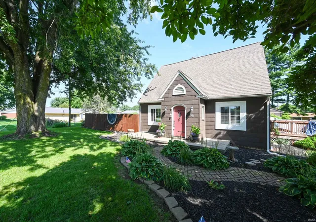 Photo 3 of Single family home for sale at 708 E Alto Rd, Kokomo, IN 46902 | MLS# 202632669 | Listing updated on 2026-10-19