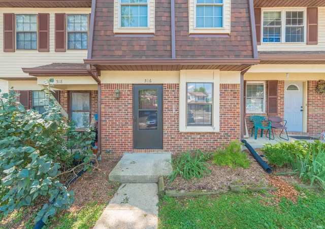 Photo 2 of Condo for sale at 516 E Graham Pl, Bloomington, IN 47401 | MLS# 202632679 | Listing updated on 2026-08-11