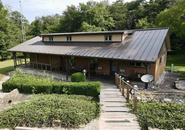 Photo 1 of Manufactured home for sale at 2617 E State Rd 64, Winslow, IN 47598 | MLS# 202632680 | Listing updated on 2026-08-26