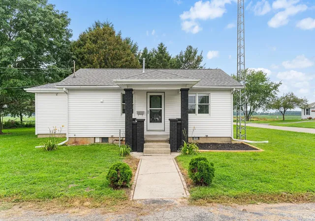 Photo 1 of Manufactured home for sale at 406 W Church St, Burnettsville, IN 47926 | MLS# 202632692 | Listing updated on 2026-09-15