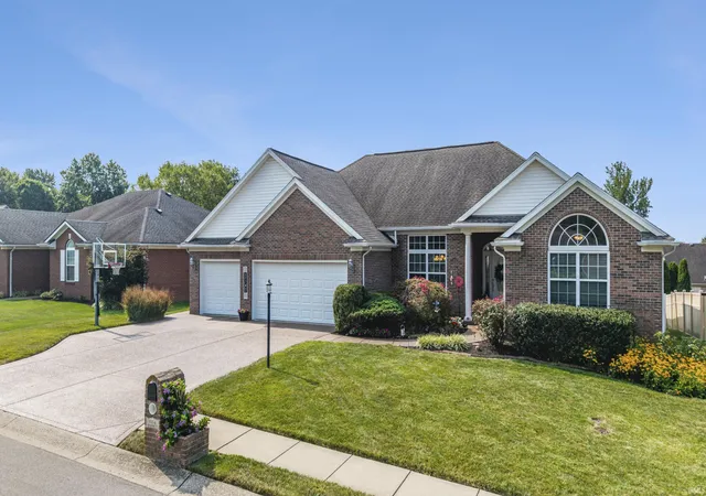 Photo 2 of Manufactured home for sale at 1034 Johannes Ct, Evansville, IN 47725 | MLS# 202632697 | Listing updated on 2026-09-18
