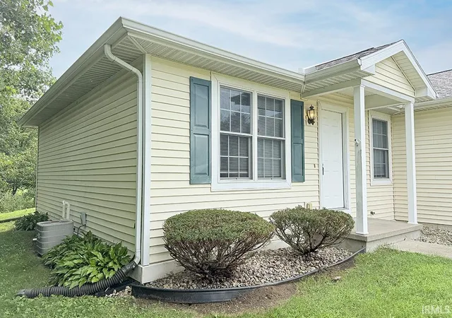 Photo 3 of Sale Pending at 508 Heritage Dr, Middlebury, IN 46540 | MLS# 202632711 | Listing updated on 2026-08-26