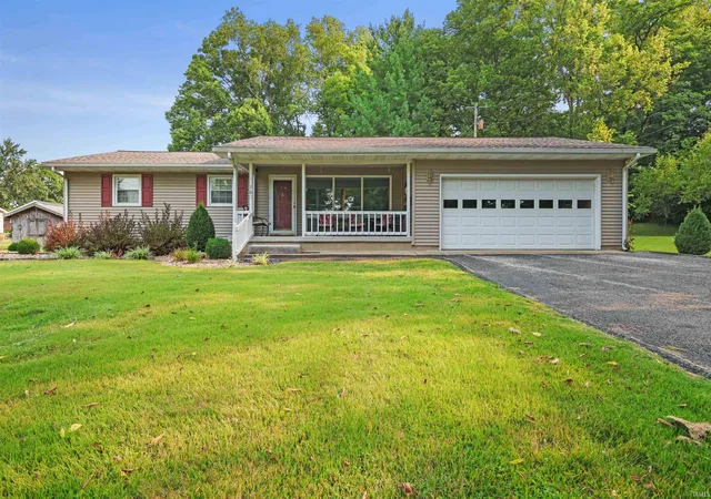 Photo 1 of Manufactured home for sale at 260 Cavins Ln, Bloomfield, IN 47424 | MLS# 202632735 | Listing updated on 2026-09-11
