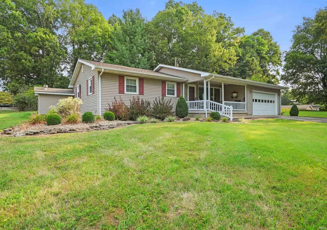 Photo 2 of Manufactured home for sale at 260 Cavins Ln, Bloomfield, IN 47424 | MLS# 202632735 | Listing updated on 2026-09-11