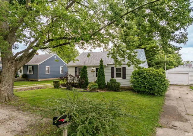 Photo 3 of Sale Pending at 2003 E 22nd Street, Muncie, IN 47302 | MLS# 202632755 | Listing updated on 2026-09-18