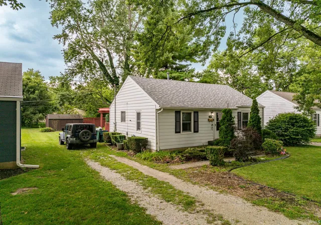 Photo 3 of Sale Pending at 2003 E 22nd Street, Muncie, IN 47302 | MLS# 202632755 | Listing updated on 2026-09-18