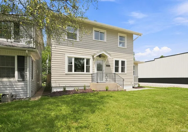 Photo 2 of Sale Pending at 4306 Fairfield Ave, Fort Wayne, IN 46807 | MLS# 202632760 | Listing updated on 2026-08-31
