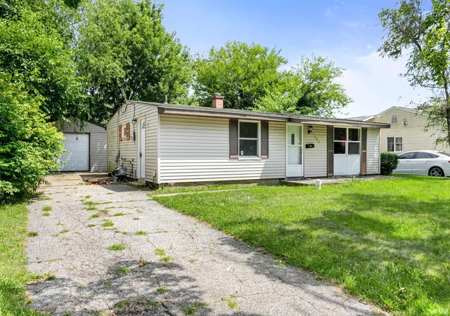Photo 2 of Sale Pending at 1308 Browne Ln, South Bend, IN 46615 | MLS# 202632766 | Listing updated on 2026-08-17