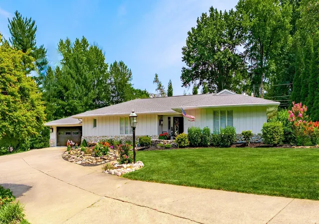 Photo 1 of Manufactured home for sale at 300 Stonegate Rd, Evansville, IN 47711 | MLS# 202632772 | Listing updated on 2026-08-26