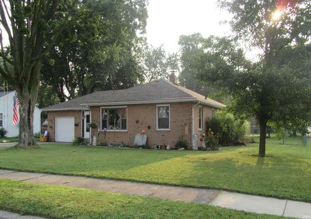 Photo 3 of Sale Pending at 190 Witmer Ave, Elkhart, IN 46516 | MLS# 202632773 | Listing updated on 2026-09-17