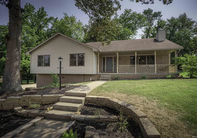Photo 1 of Sale Pending at 2422 Union Dr, Newburgh, IN 47630 | MLS# 202632776 | Listing updated on 2026-09-18