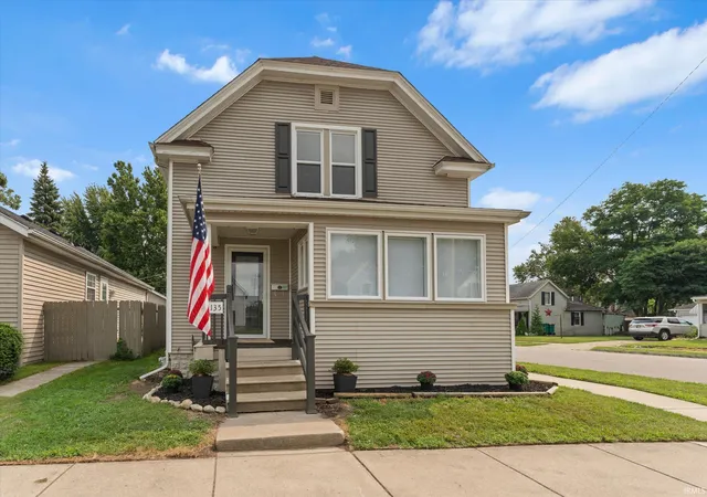 Photo 1 of Sale Pending at 135 W Broadway St, Mishawaka, IN 46545 | MLS# 202632777 | Listing updated on 2026-08-26