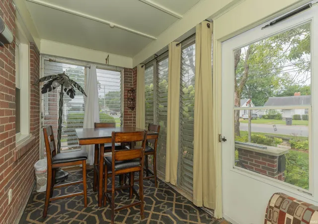 Photo 2 of Manufactured home for sale at 2723 Stringtown Rd, Evansville, IN 47711 | MLS# 202632779 | Listing updated on 2026-08-12