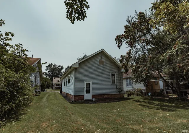 Photo 3 of Manufactured home for sale at 716 Waggoner St, Evansville, IN 47713 | MLS# 202632787 | Listing updated on 2026-09-17
