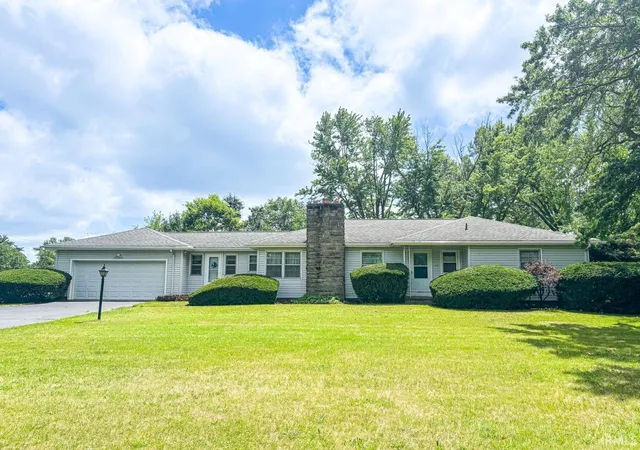 Photo 2 of Sale Pending at 126 Northwood Dr, Bluffton, IN 46714 | MLS# 202632796 | Listing updated on 2026-09-18