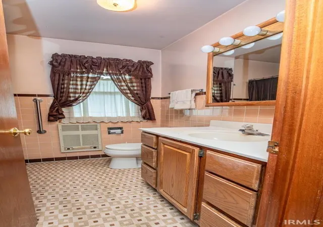 Photo 7 of Sale Pending at 126 Northwood Dr, Bluffton, IN 46714 | MLS# 202632796 | Listing updated on 2026-09-18