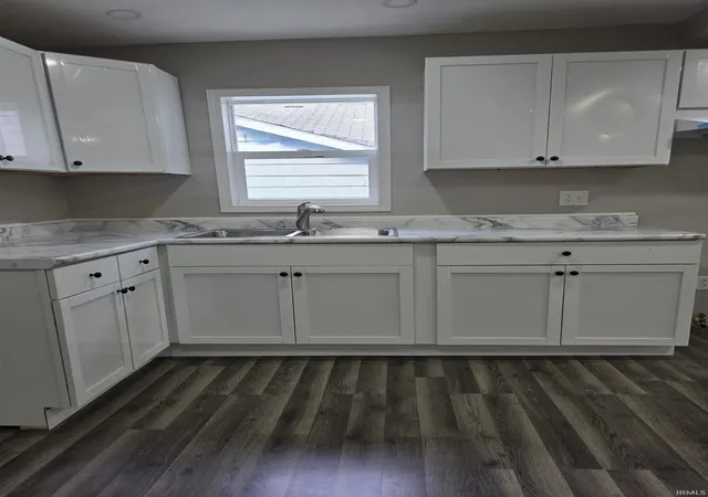 Photo 4 of Manufactured home for sale at 19947 Kelly St, South Bend, IN 46637 | MLS# 202632798 | Listing updated on 2026-10-19