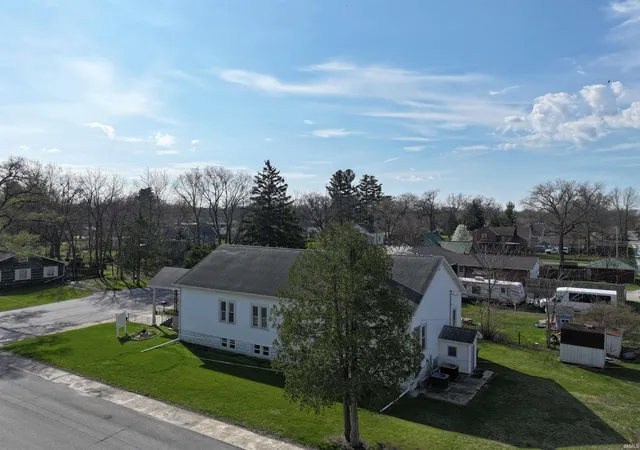 Photo 3 of Manufactured home for sale at 207 N Prettyman St, Knox, IN 46534 | MLS# 202632840 | Listing updated on 2026-08-17