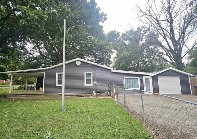 Photo 4 of Manufactured home for sale at 2701 S Weinbach Ave, Evansville, IN 47714 | MLS# 202632850 | Listing updated on 2026-09-17