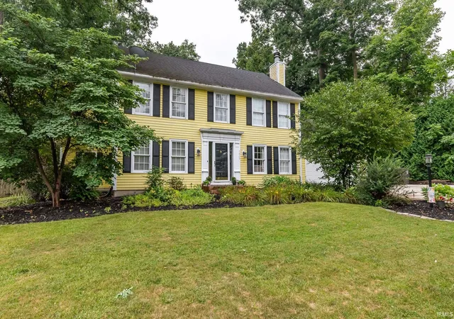 Photo 1 of Sale Pending at 9829 Woodstream Dr, Fort Wayne, IN 46804 | MLS# 202632853 | Listing updated on 2026-09-08