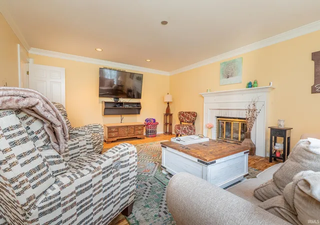 Photo 4 of Sale Pending at 9829 Woodstream Dr, Fort Wayne, IN 46804 | MLS# 202632853 | Listing updated on 2026-09-08