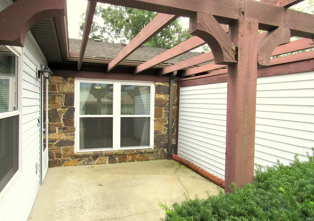Photo 2 of Condo for sale at 1104 E Regency Dr, Bloomington, IN 47401 | MLS# 202632857 | Listing updated on 2026-09-21