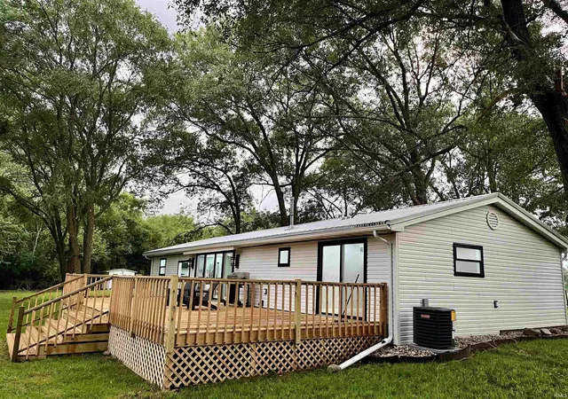Photo 4 of Manufactured home for sale at 13054 W 300 North Rd, Medaryville, IN 47957 | MLS# 202632860 | Listing updated on 2026-08-29