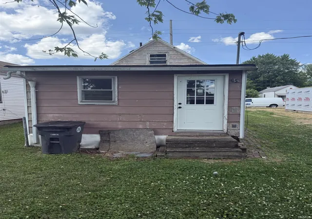 Photo 3 of Manufactured home for sale at 313 Cass Ave, Evansville, IN 47713 | MLS# 202632886 | Listing updated on 2026-08-13
