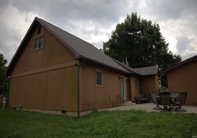 Photo 3 of Sale Pending at 211 S Eugene Ave, Cayuga, IN 47928 | MLS# 202632906 | Listing updated on 2026-09-01