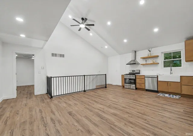 Photo 4 of Manufactured home for sale at 11880 N Robin Hood Rd, Cromwell, IN 46732 | MLS# 202632922 | Listing updated on 2026-09-11
