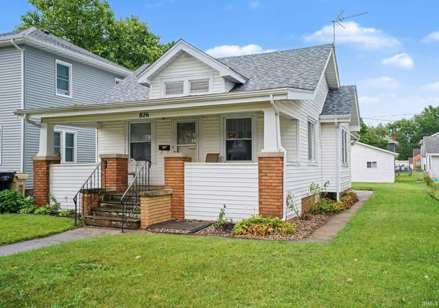 Photo 3 of Manufactured home for sale at 826 S 30th Street, South Bend, IN 46615 | MLS# 202632937 | Listing updated on 2026-08-20